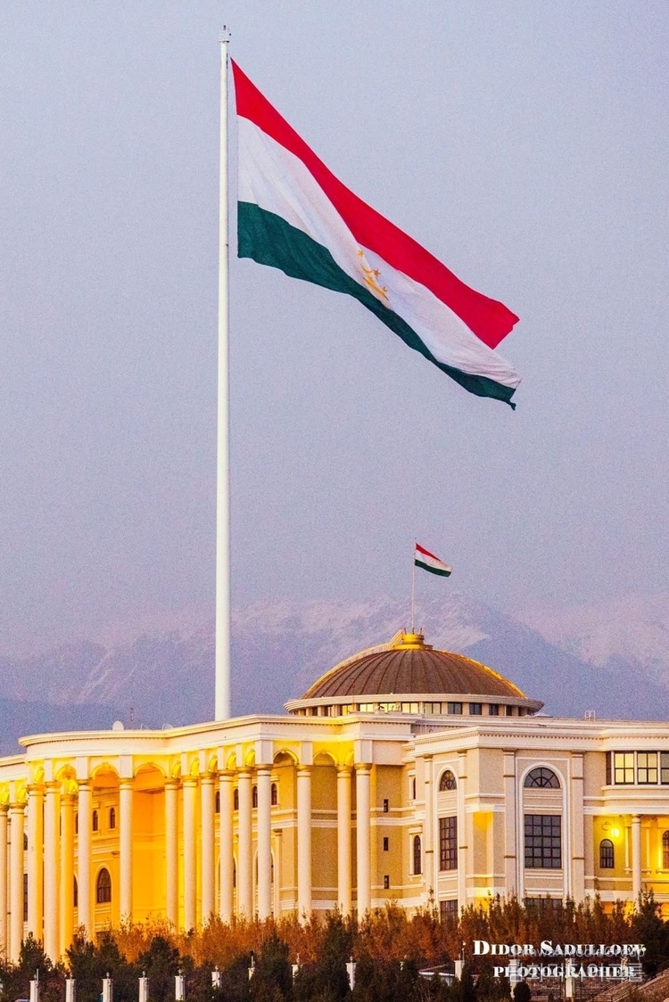 The Palace of the Nation (Qasri millat)