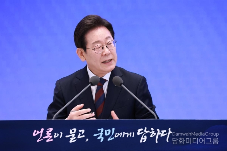President Lee Jae-myung speaks at a press conference titled “The President's 30 Days: The Media Asks, Answer to the People” held at Cheong Wa Dae’s State Guest House on July 3.