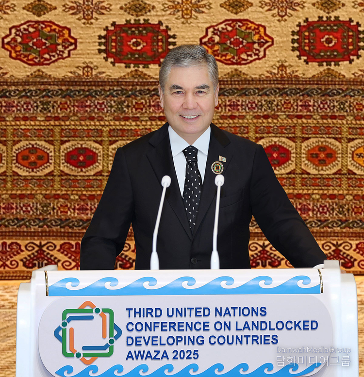 The National Leader of the Turkmen people, Chairman of the Halk Maslahaty of Turkmenistan H.E. Mr. Gurbanguly Berdimuhamedov delivering a speech at the LLDC3.
