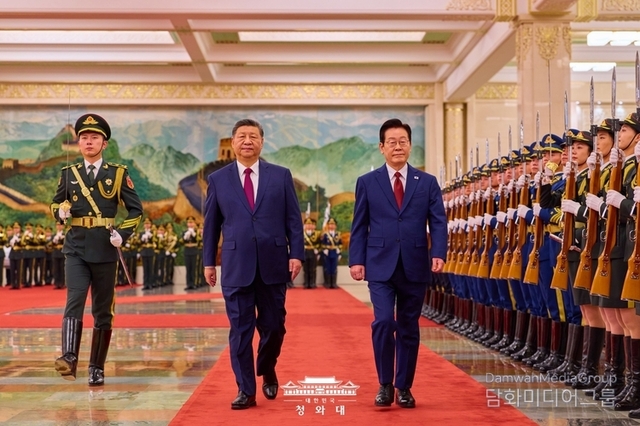 President Lee and President Xi Hold Summit, Vowing to Make 2026 the "Inaugural Year" for Full Restoration of Ties